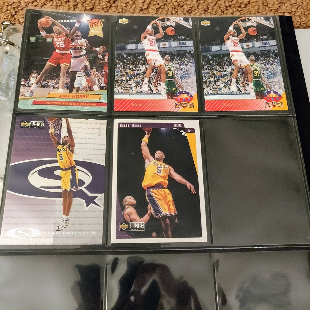 Lot of 10 Robert Horry/Alonzo Mourning Cards